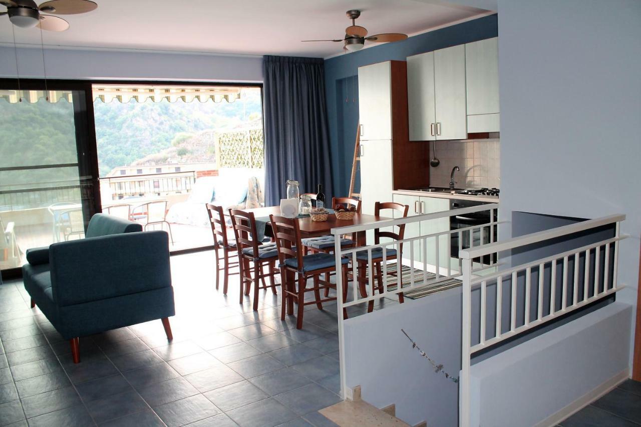 Light Blue House Apartman Letojanni Kültér fotó